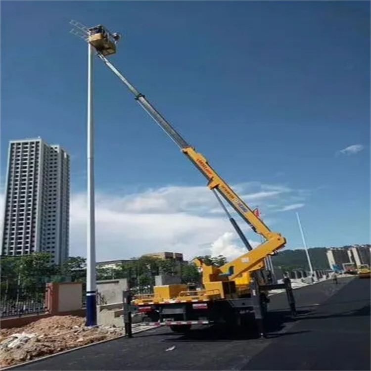 赫章维修路灯的曲臂升降车出租